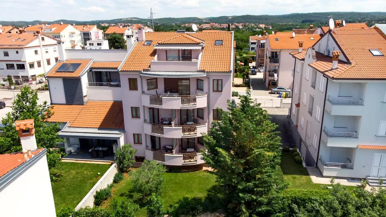 Apartments And Rooms Camaiore Rovinj Croatia