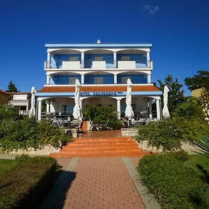 hotel-belvedere.hotelinzadar.com/