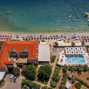 hotel-tamaris-baska.primorje-gorskikotar.com/
